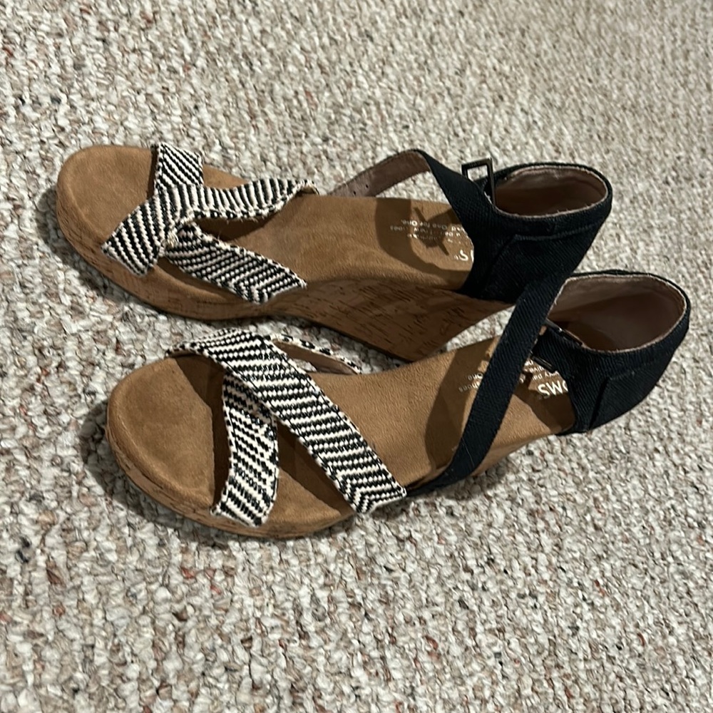 Toms Wedge Sandal Heels